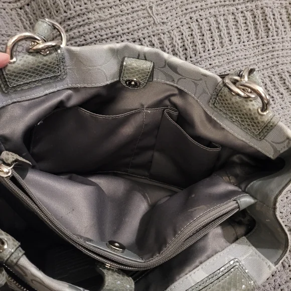 EUC- Grey Coach Large tote purse. Like New condition. - Picture 12 of 16